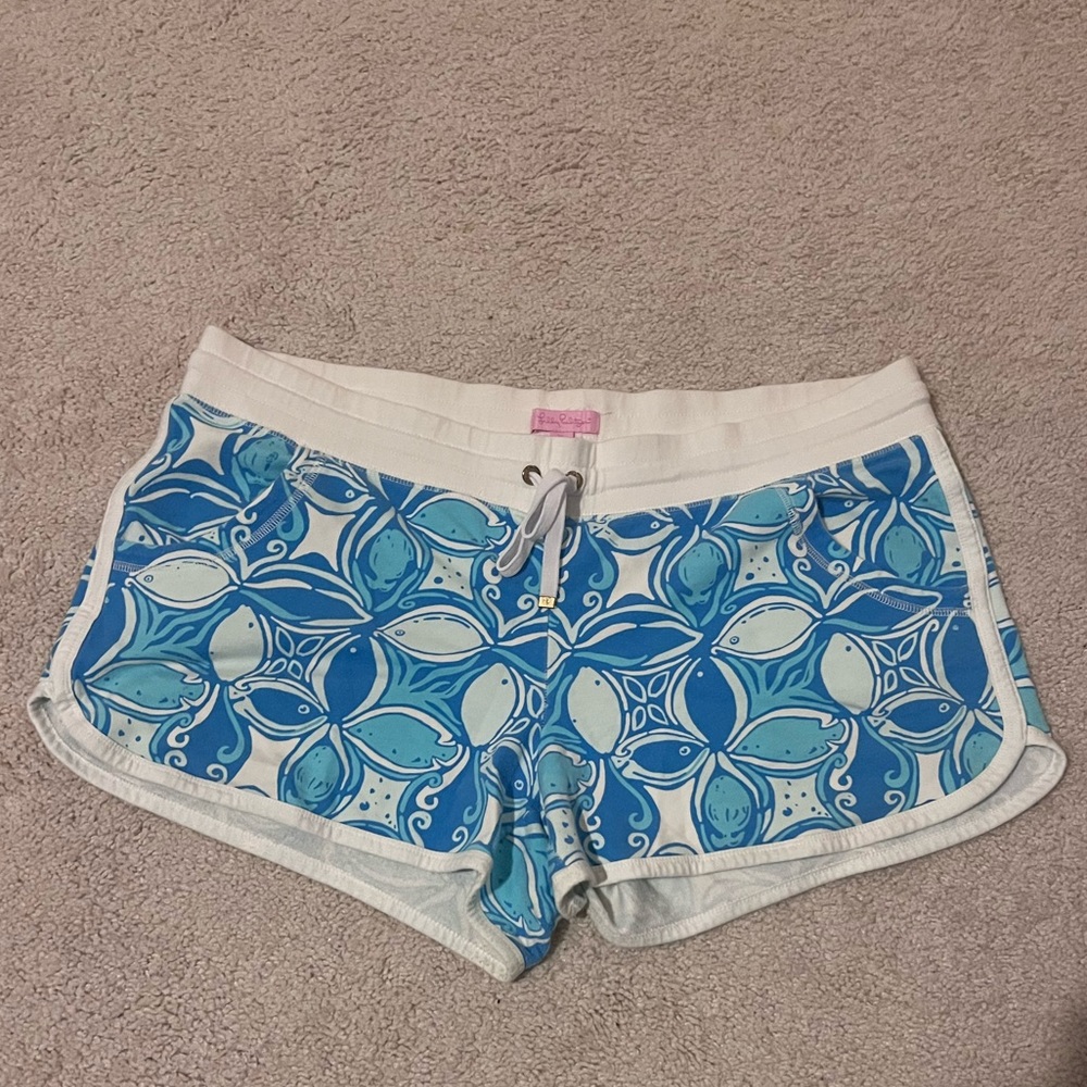 Lilly Pulitzer Chrissy beach shorts, size XL